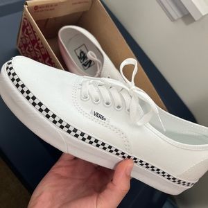 Vans Authentic Black & White